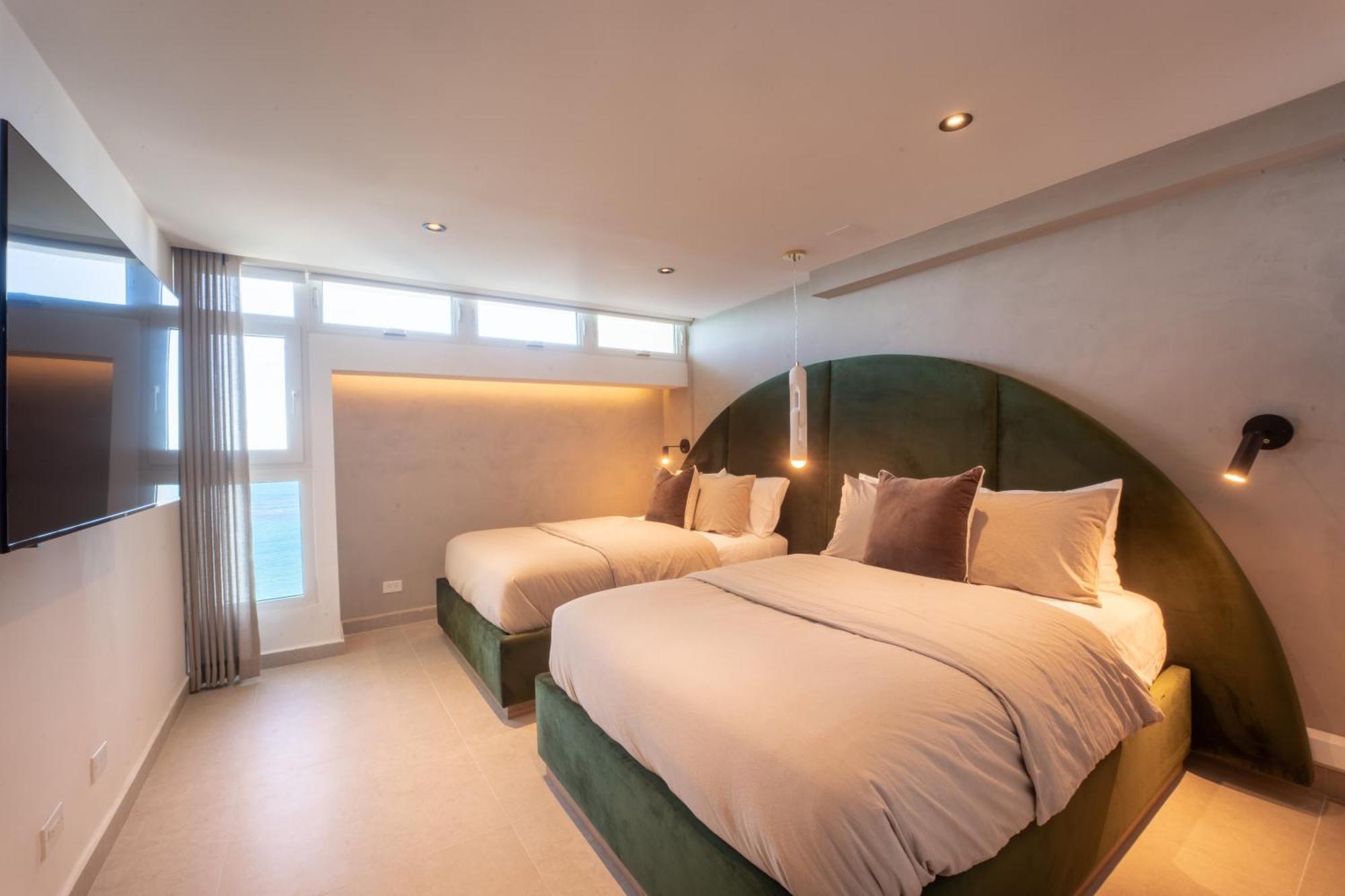 Ocean View Deluxe Suite: Pvt. Beach & Pool Сан-Хуан Экстерьер фото