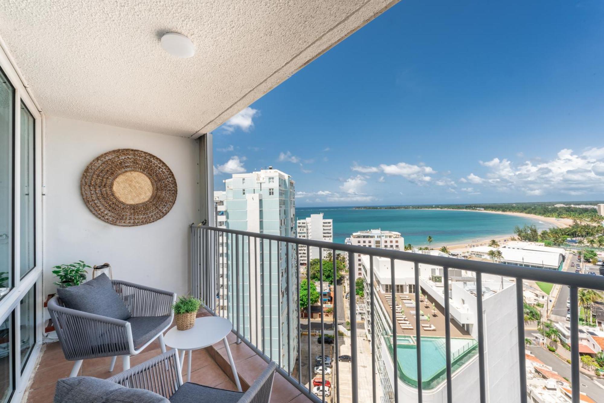 Ocean View Deluxe Suite: Pvt. Beach & Pool Сан-Хуан Экстерьер фото